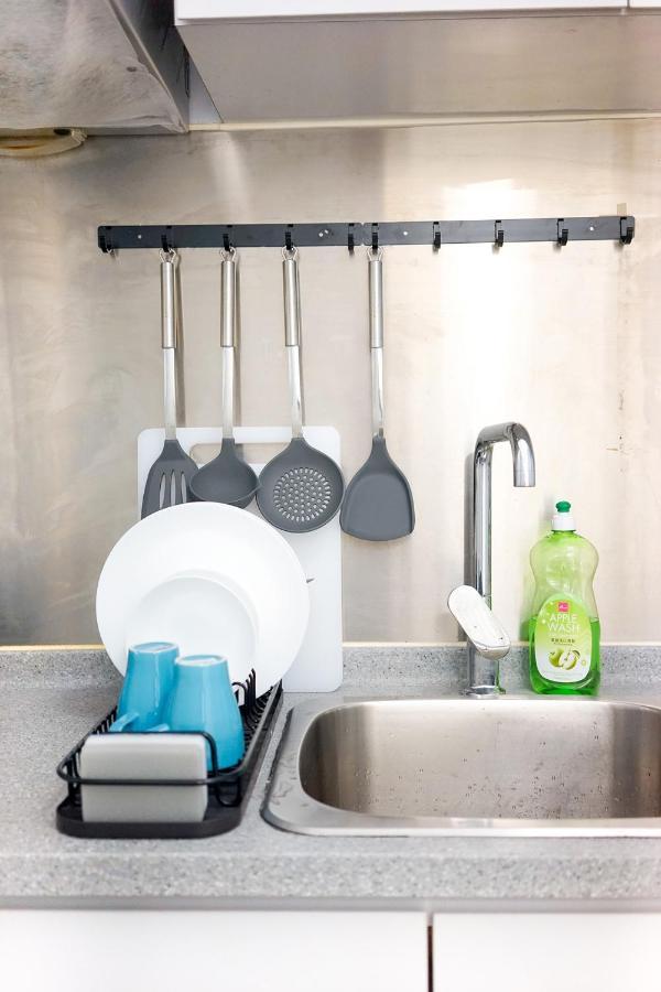 Shared Dormitory Wan Chai Road 187 هونغ كونغ المظهر الخارجي الصورة